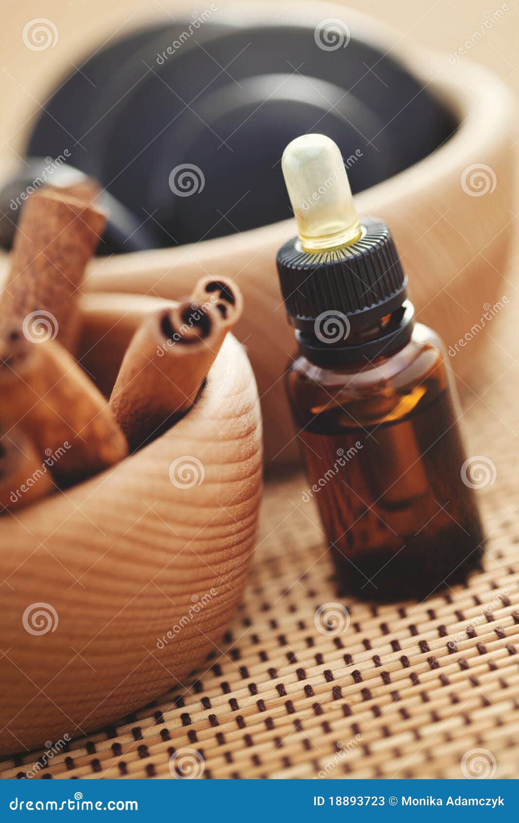 Cinnamon aromatherapy stock image. Image of lifestyle 18893723