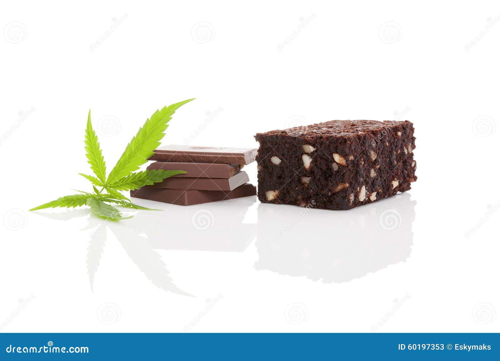 Cioccolato E Brownie Della Cannabis Immagine Stock Immagine di