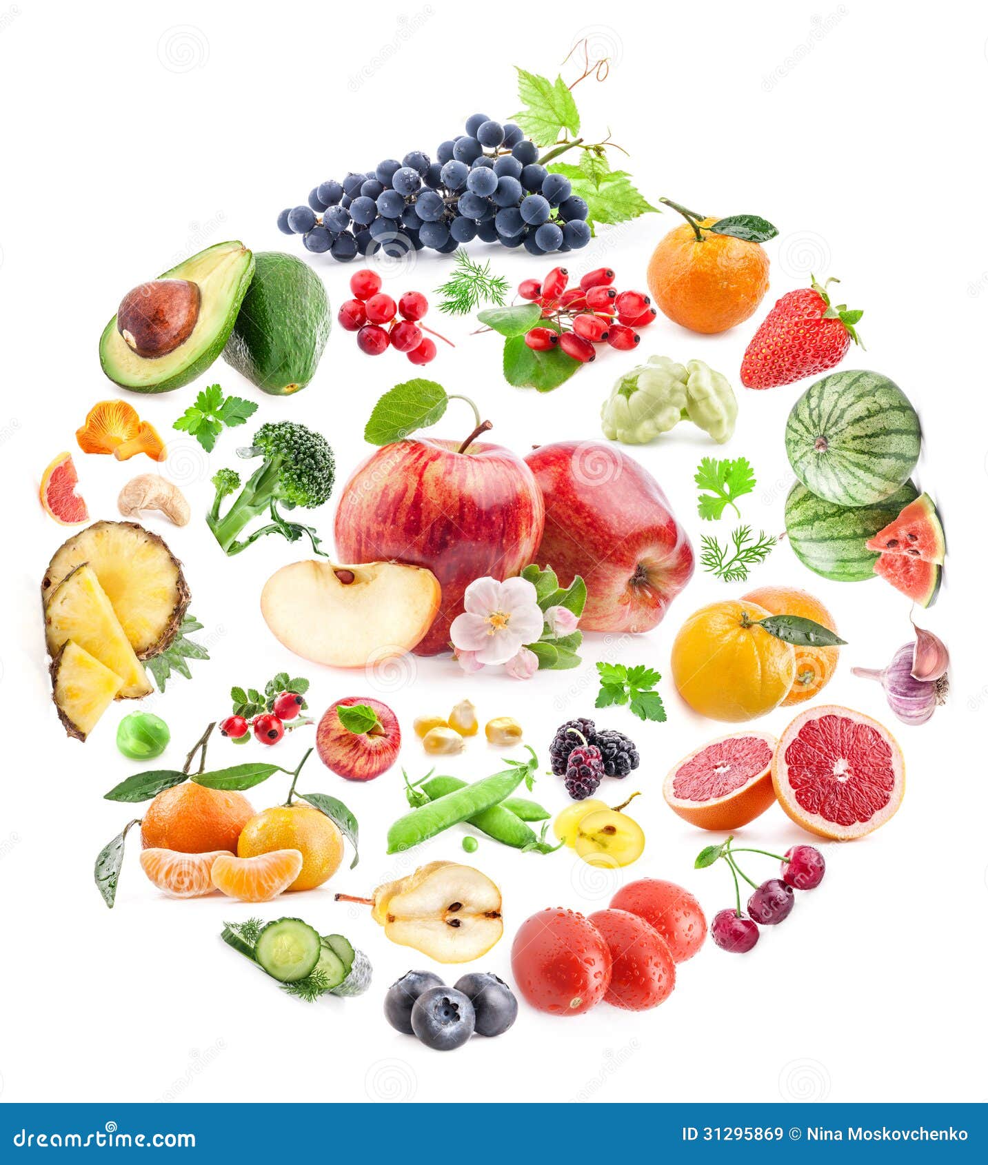 circle  form by various vegetables and fruits