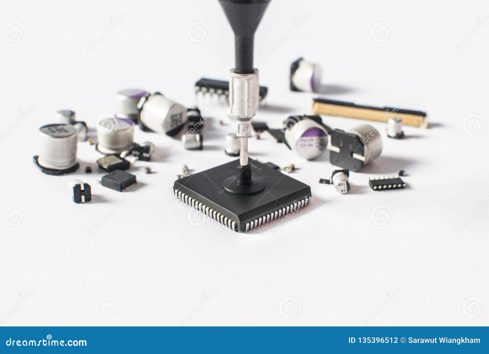 Almost Two-Thirds Of Electronic Devices Trashed In Canada Still Work