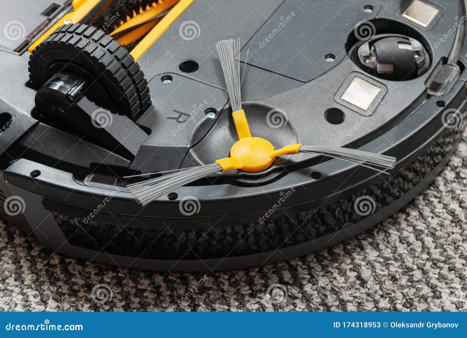 Circular Brush Vacuum Cleaner Robot Stock Image Image of domestic, convenience 174318953