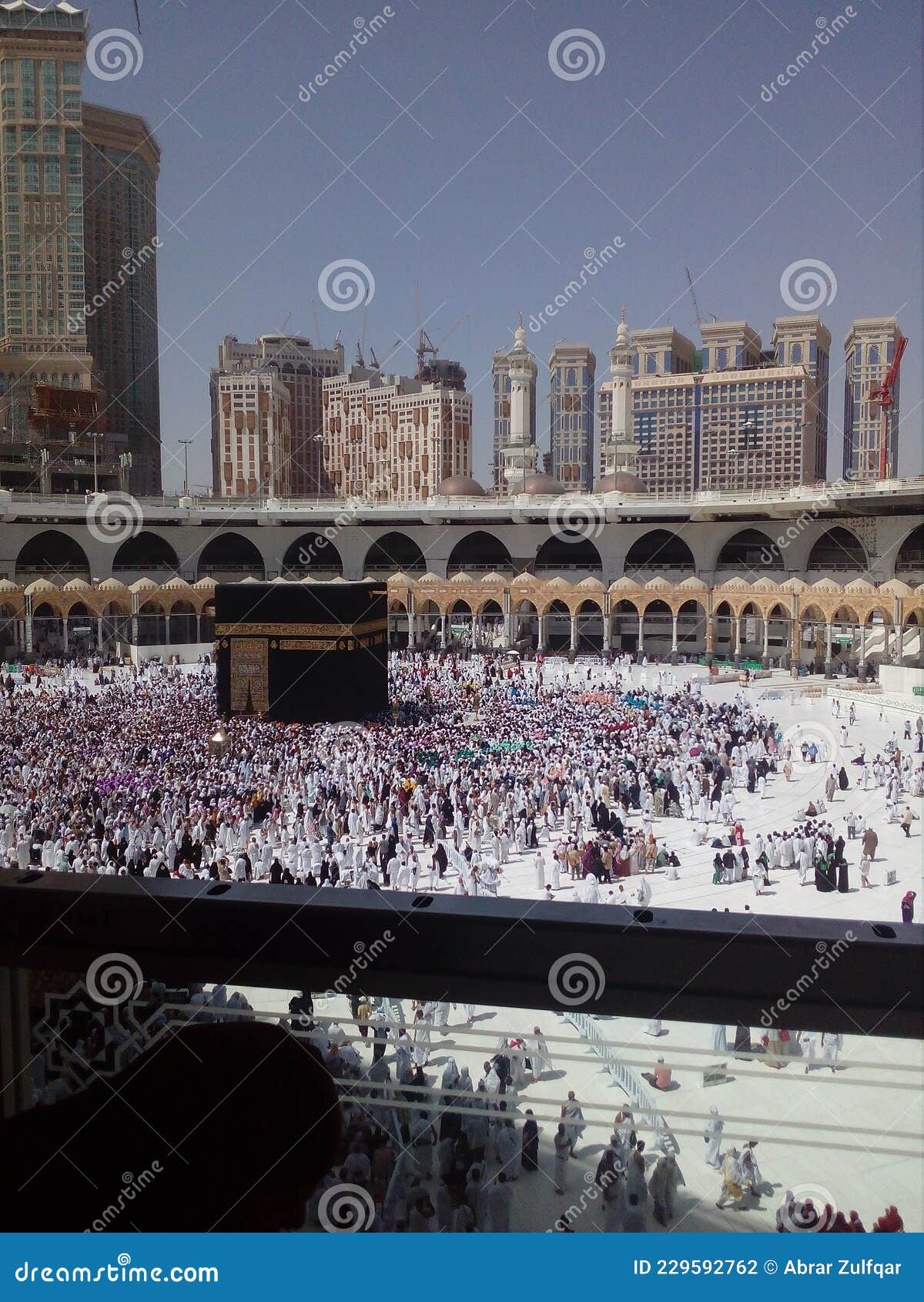 Circumambulate (Tawaf) Around Khana Kaba Editorial Photography