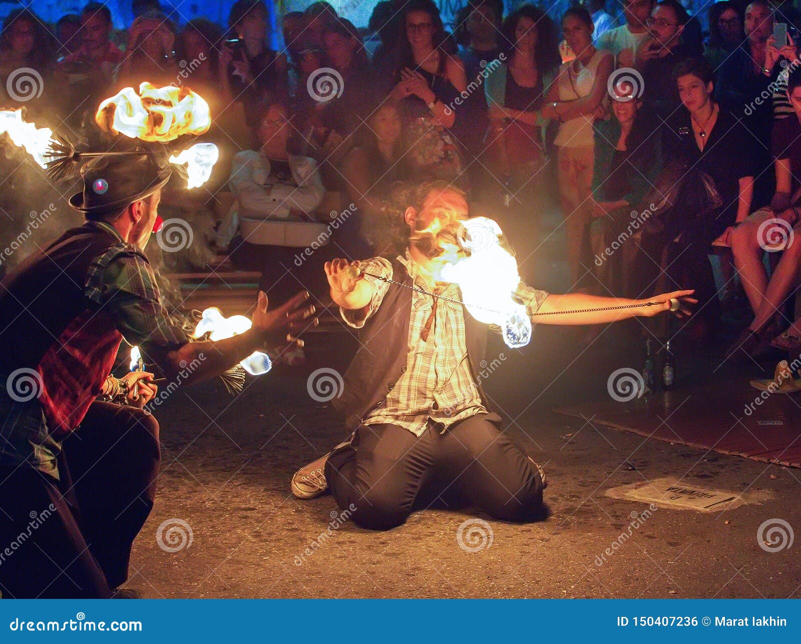 circus-arists-play-fire-catania-italy-15