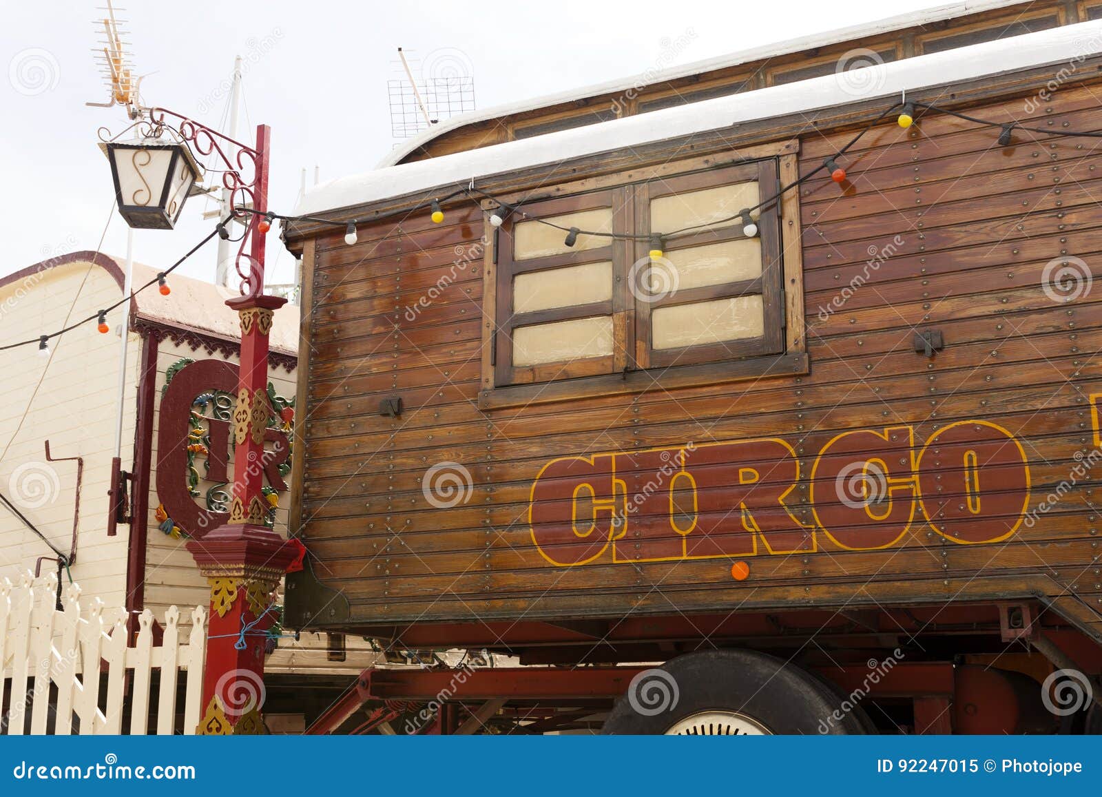 circus caravan with spanish circo lettering