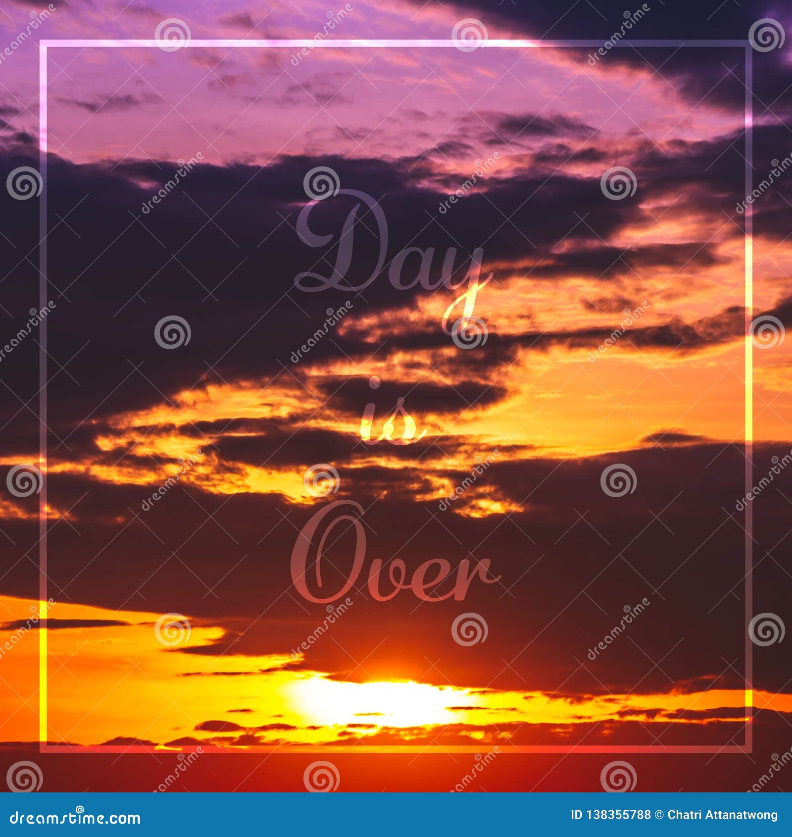 Citations Avec Le Fond Crepusculaire De Lever De Soleil De Ciel Photo Stock Image Du Avec Lever Citations Avec Le Fond Crepusculaire De Lever De Soleil De Ciel Photo Stock Image Du Avec Lever