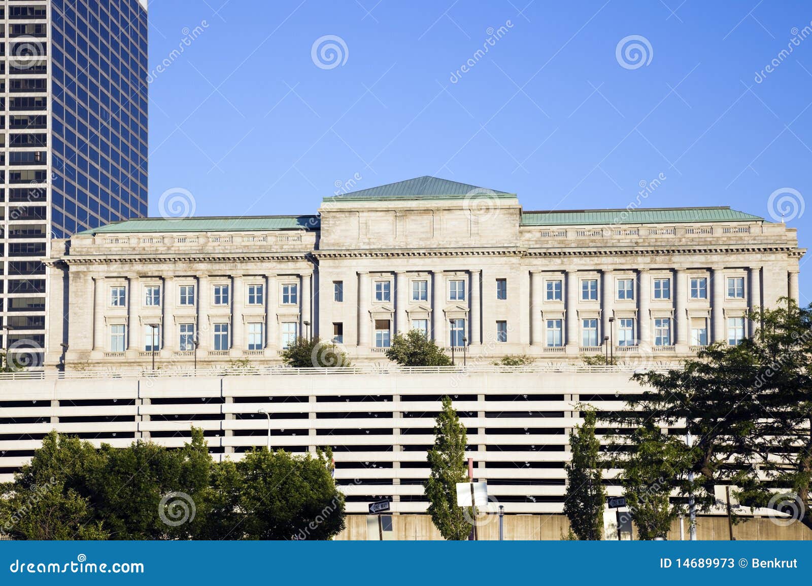 City Hall in Cleveland stock image. Image of erie, downtown 14689973