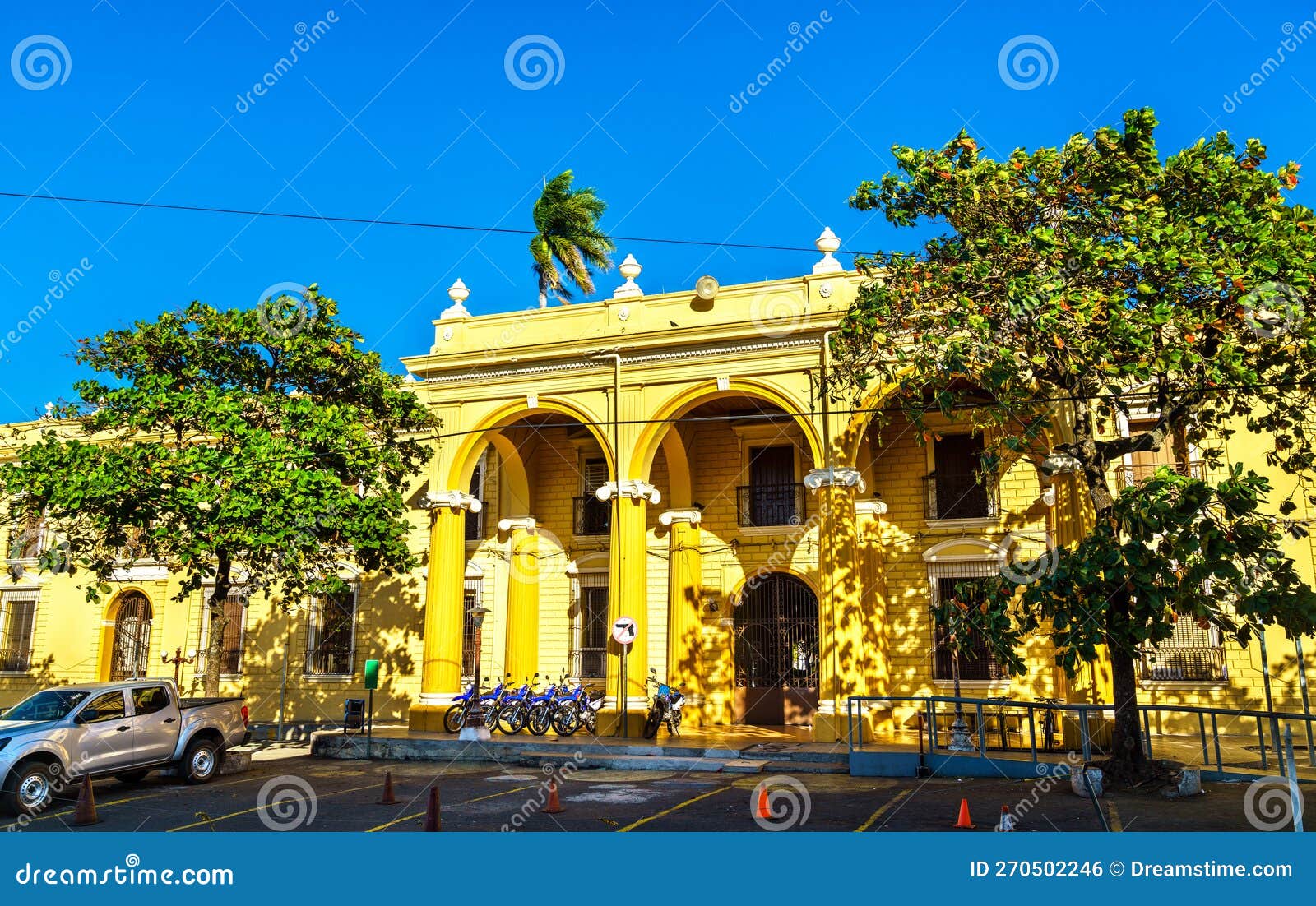 city hall of santa ana in el salvador