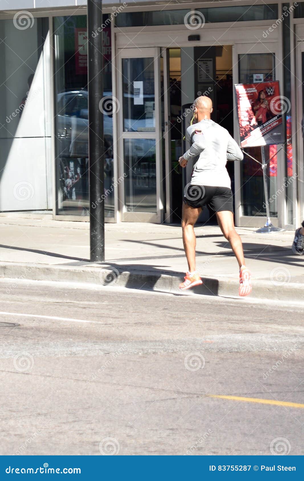 City jogger editorial photography. Image of runner, jogger 83755287