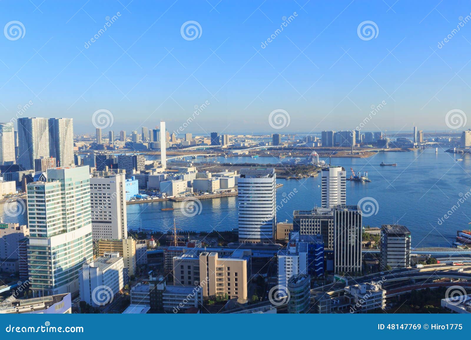 The City Of Tokyo Skyscraper At Tokyo Bay Area Editorial Stock Image Image Of Buildings Business