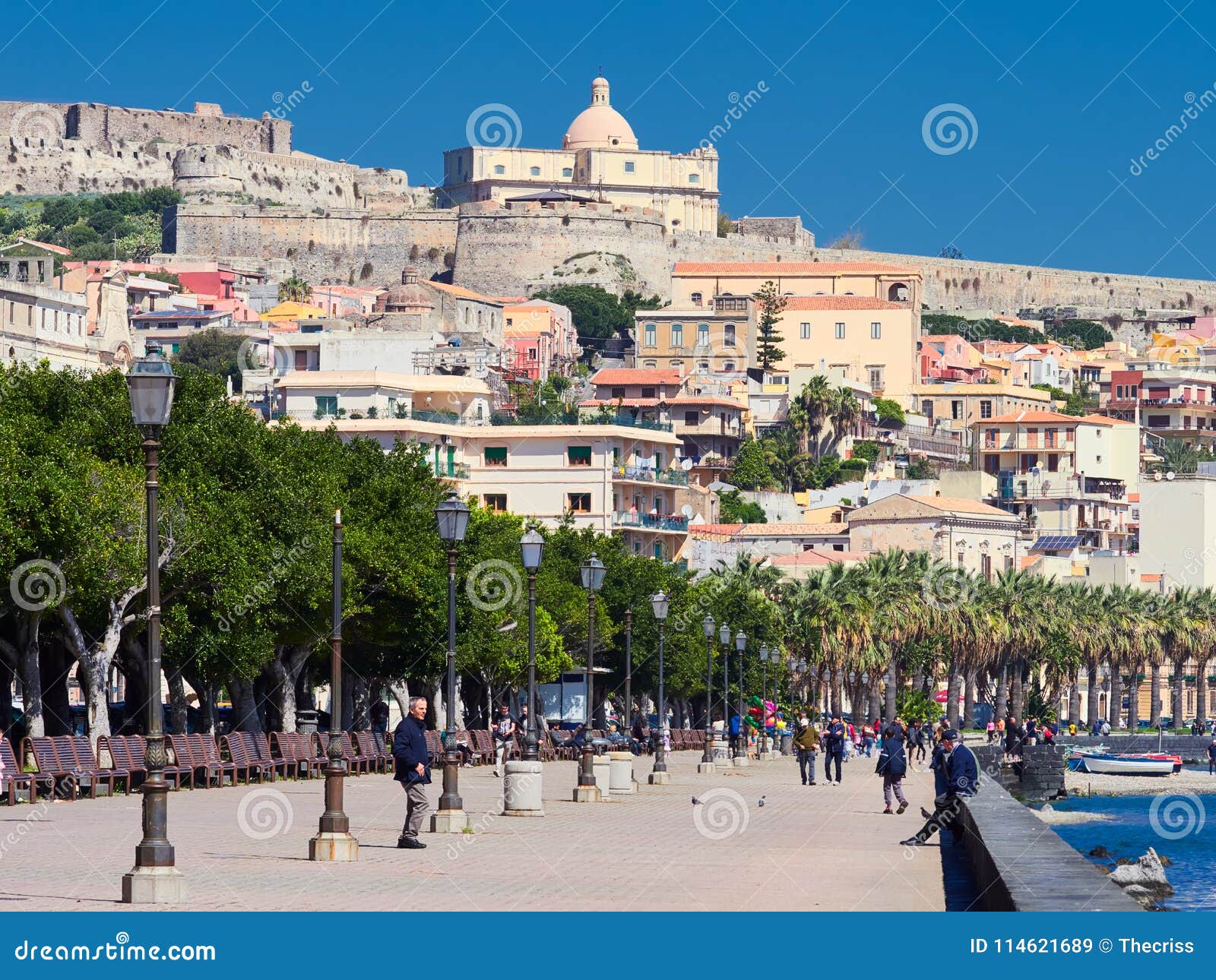 1,226 Milazzo Italia Fotos de stock - Fotos libres de regalías de Dreamstime, image size:1600x1290