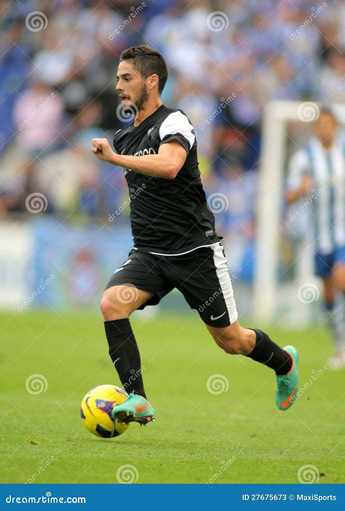 CIUO Alarcon de los CF de Málaga durante un emparejamiento de liga español entre los CF de Espanyol y de Málaga en el Estadi Cornella el 27 de octubre de 2012 en Barcelona, España