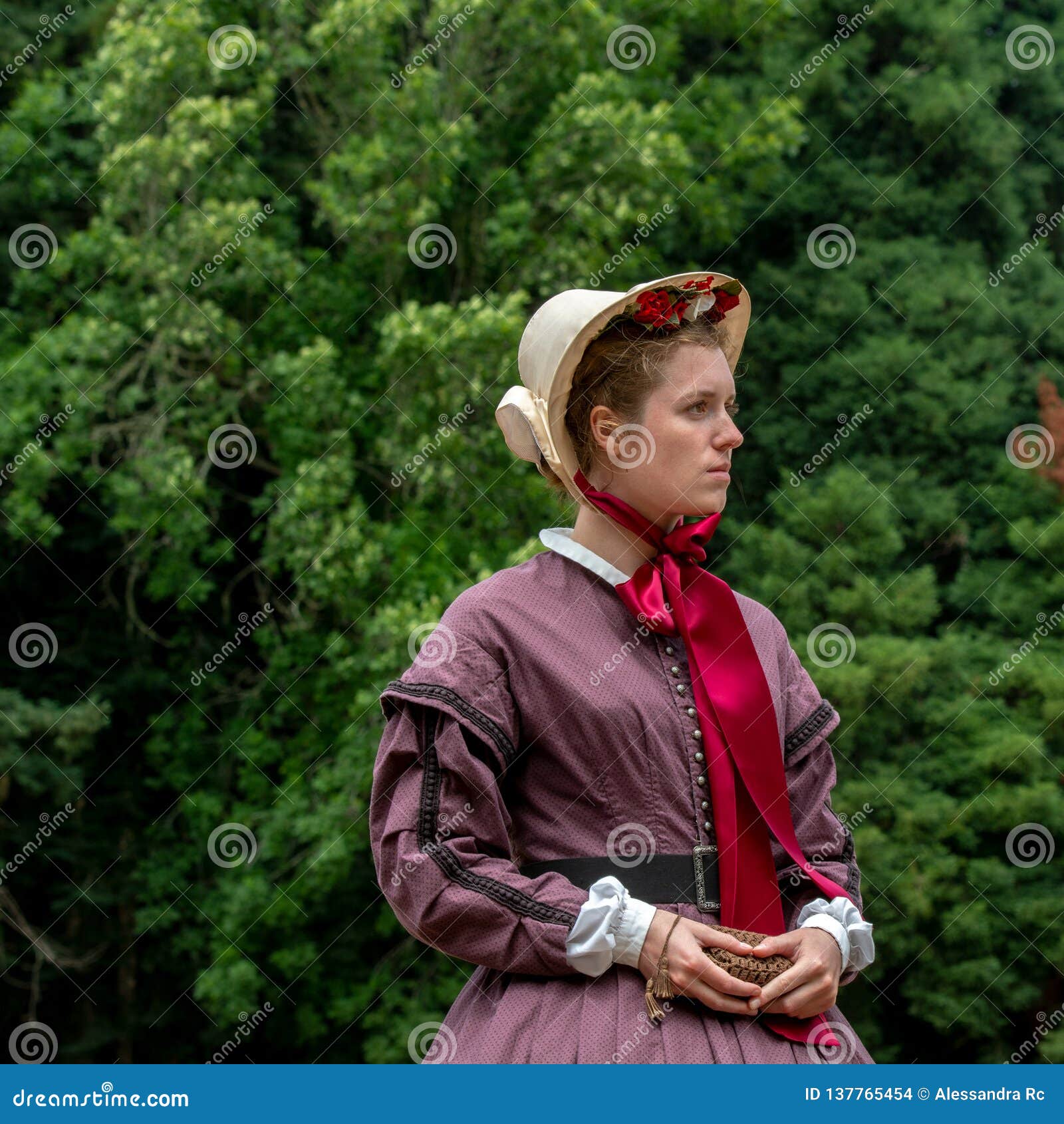 181 Civil Costume English War Stock Photos - Free & Royalty-Free Stock  Photos from Dreamstime