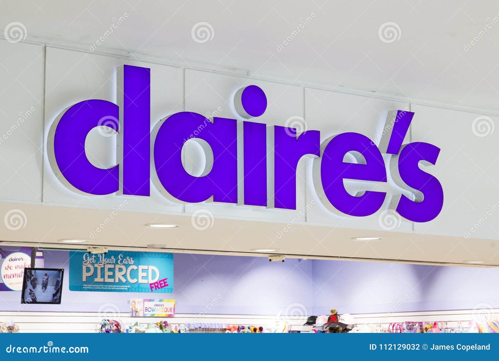 Claires Accessories Stock Photos - Free & Royalty-Free Stock Photos from  Dreamstime