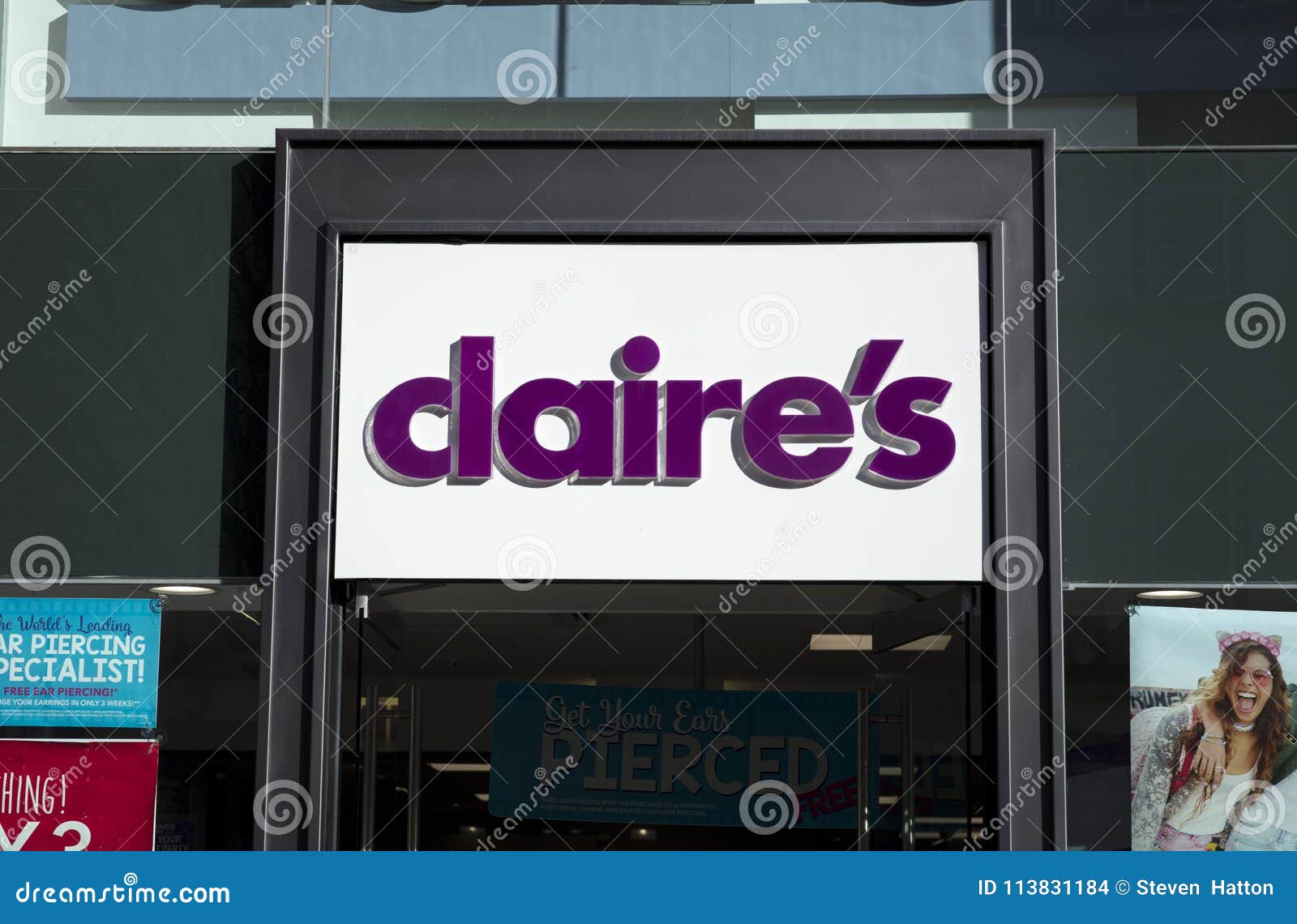 Claires Accessories Stock Photos - Free & Royalty-Free Stock Photos from  Dreamstime
