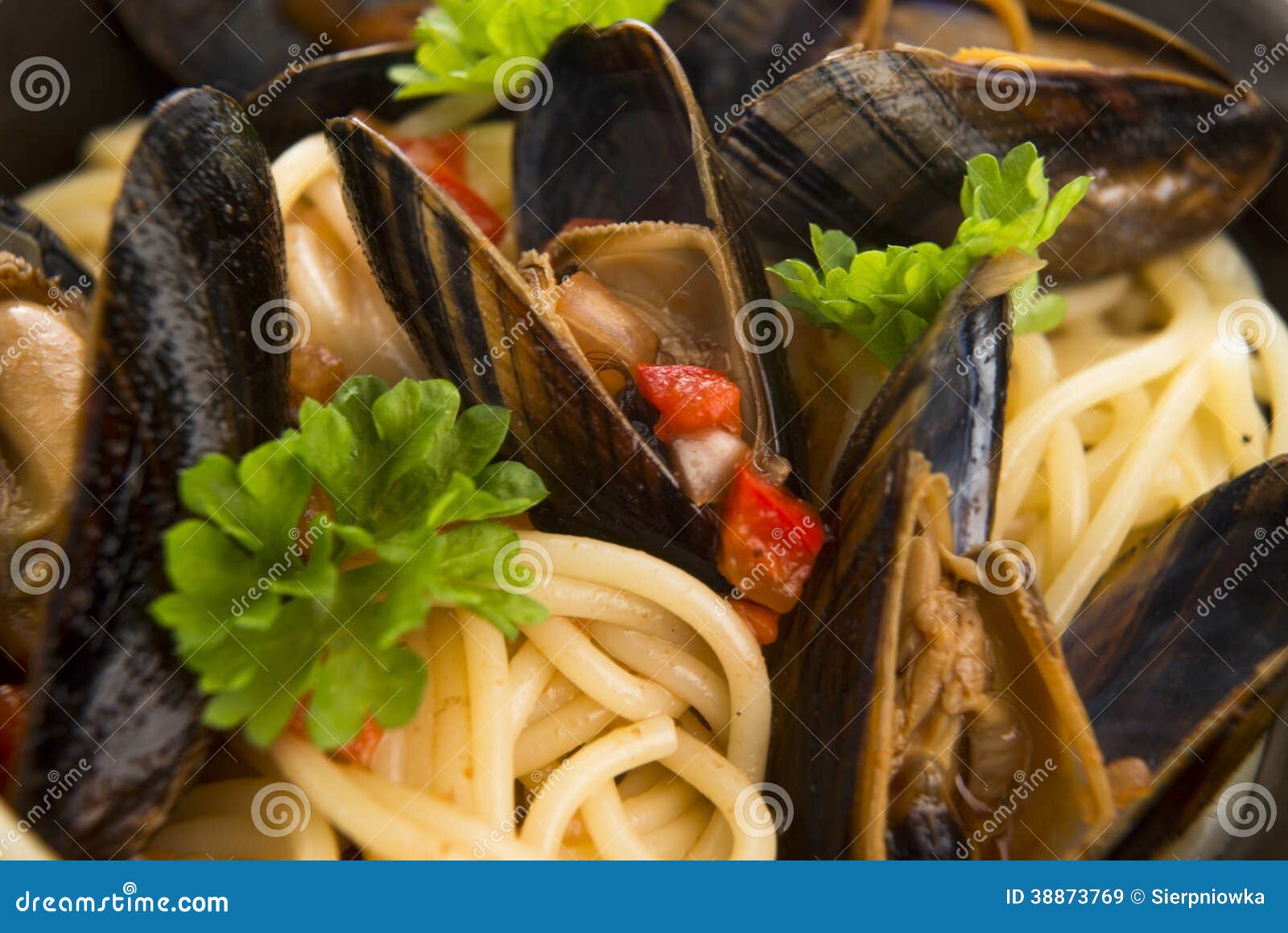 Clams in tomato sauce stock image. Image of restaurant 38873769