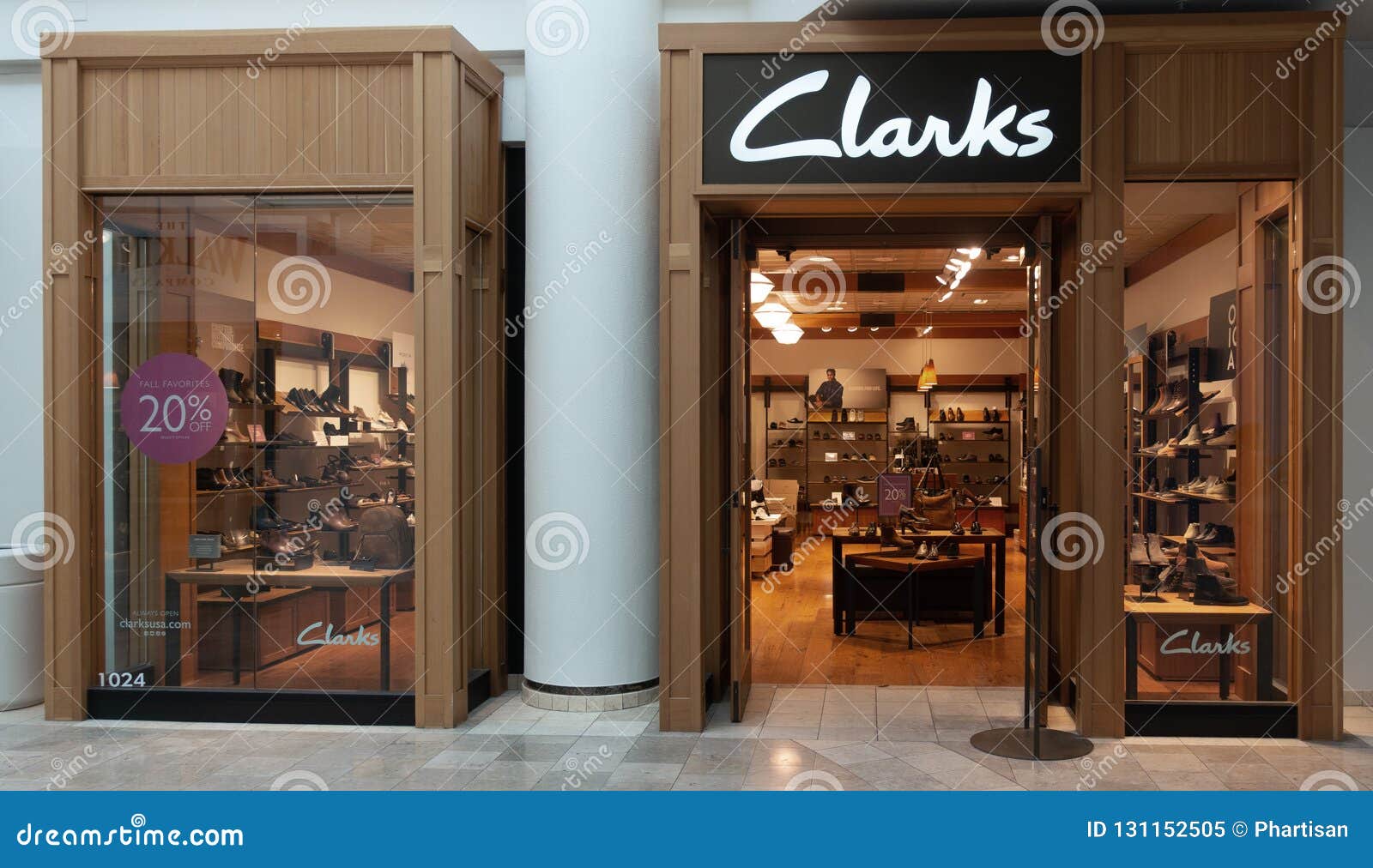 clarks shoes retailers usa