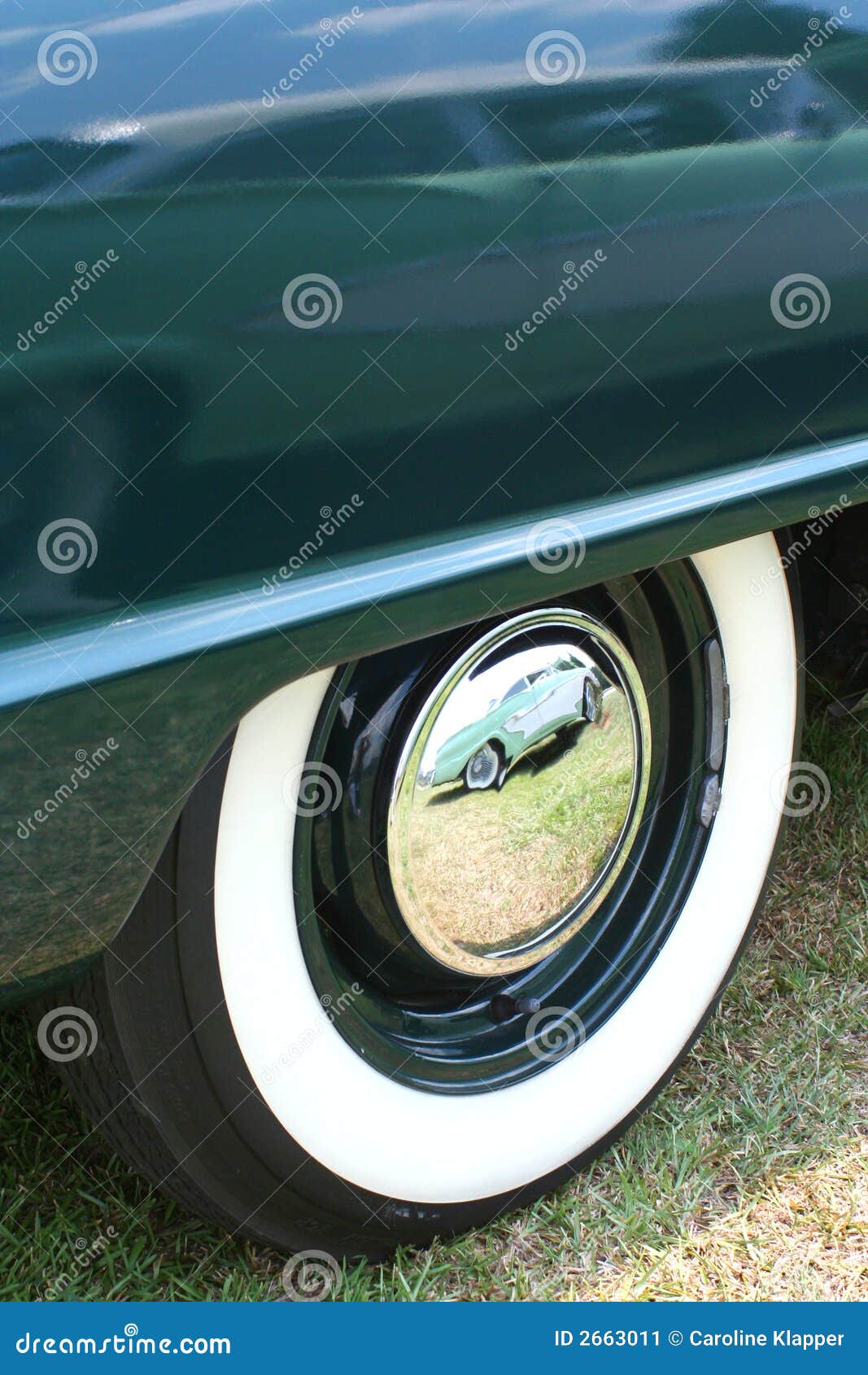 classic-car-whitewall-tires-2663011.jpg