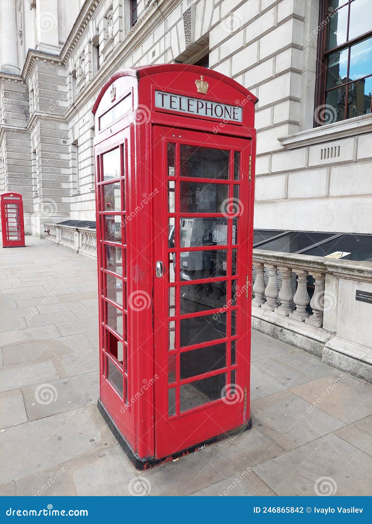 Classic English Phone Cabin Red London Editorial Photography - Image of ...