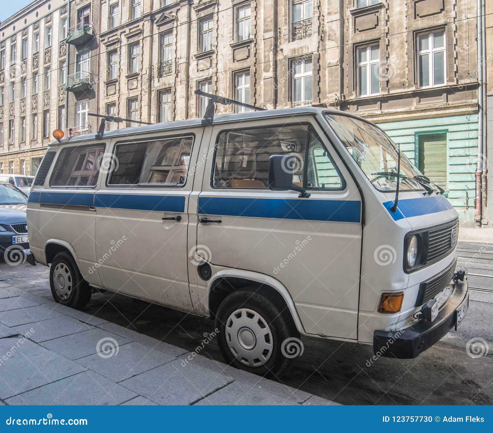 Transporter Van Editorial Image - of hood, blue: 123757730