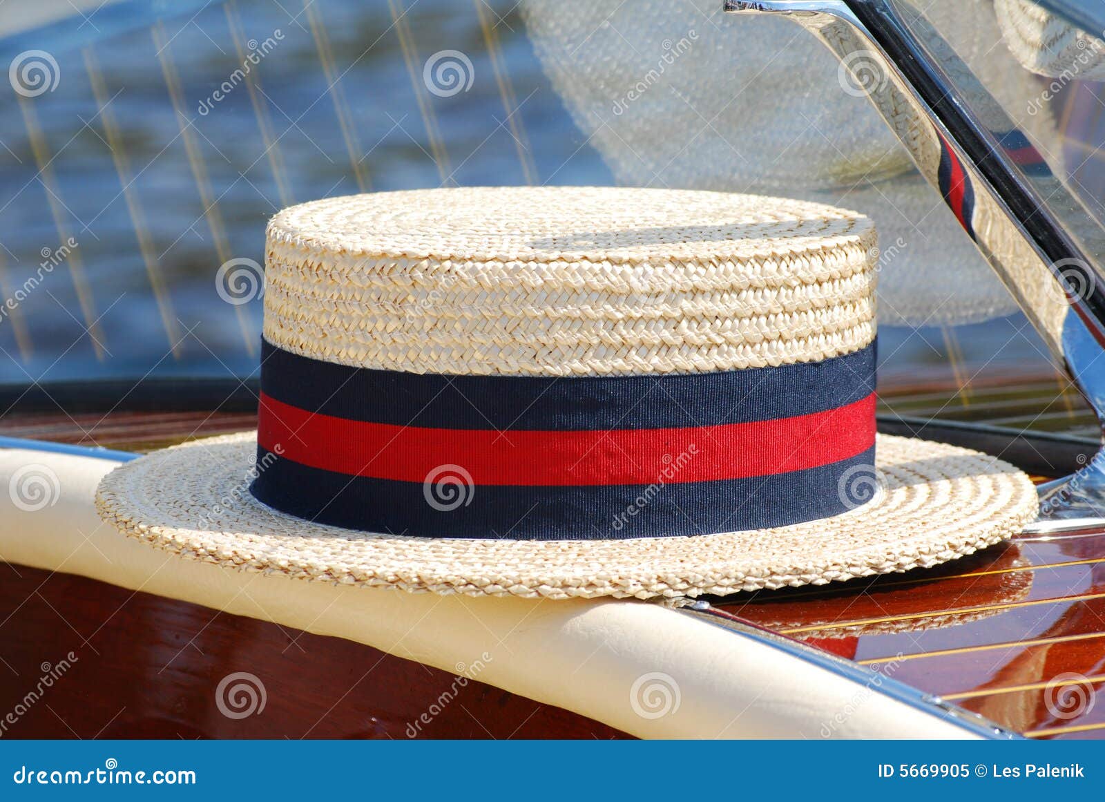 hat boat
