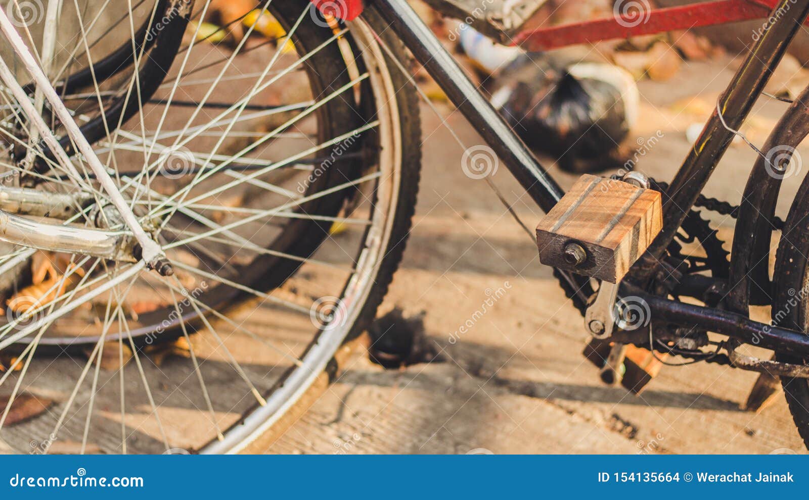 classic bike pedals