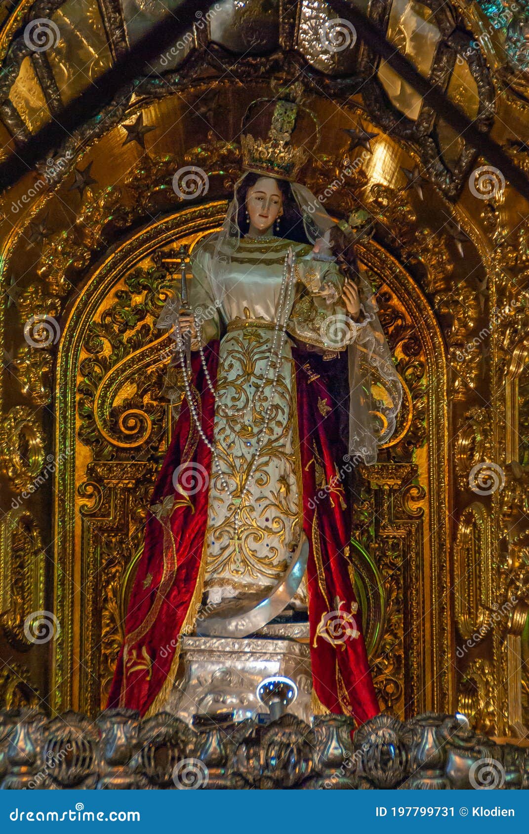 Clausura De Virgen Del Rosario En El Convento Santo Domingo, Quito, Ecuador  Foto editorial - Imagen de virginal, capital: 197799731