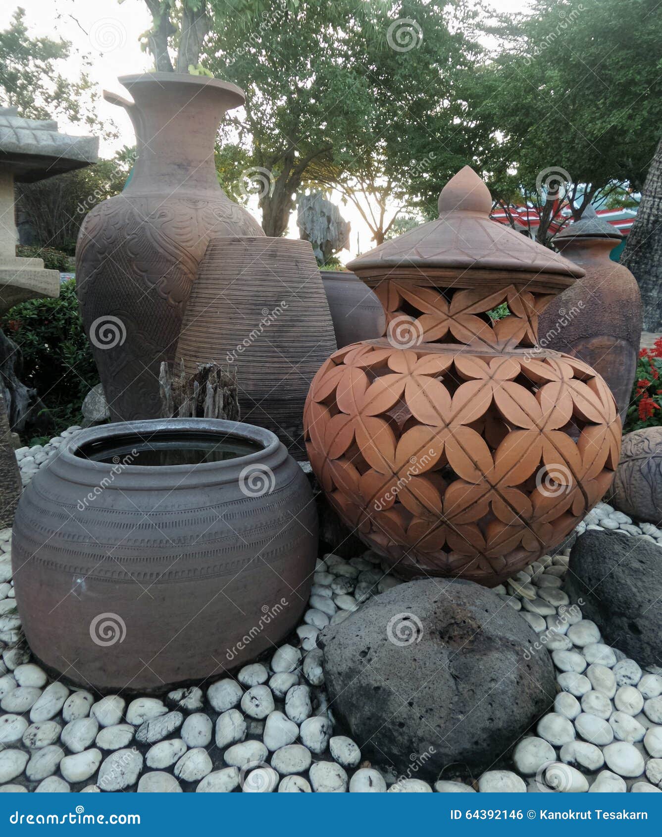 Discover more than 166 clay garden decor seven.edu.vn