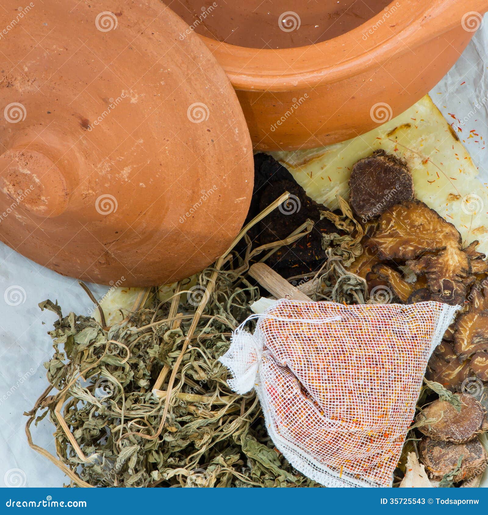 Clay Pots And Chinese Medicine For Boiling Stock Image Image Of clay-pots-and-chinese-medicine-for-boiling-stock-image-image-of