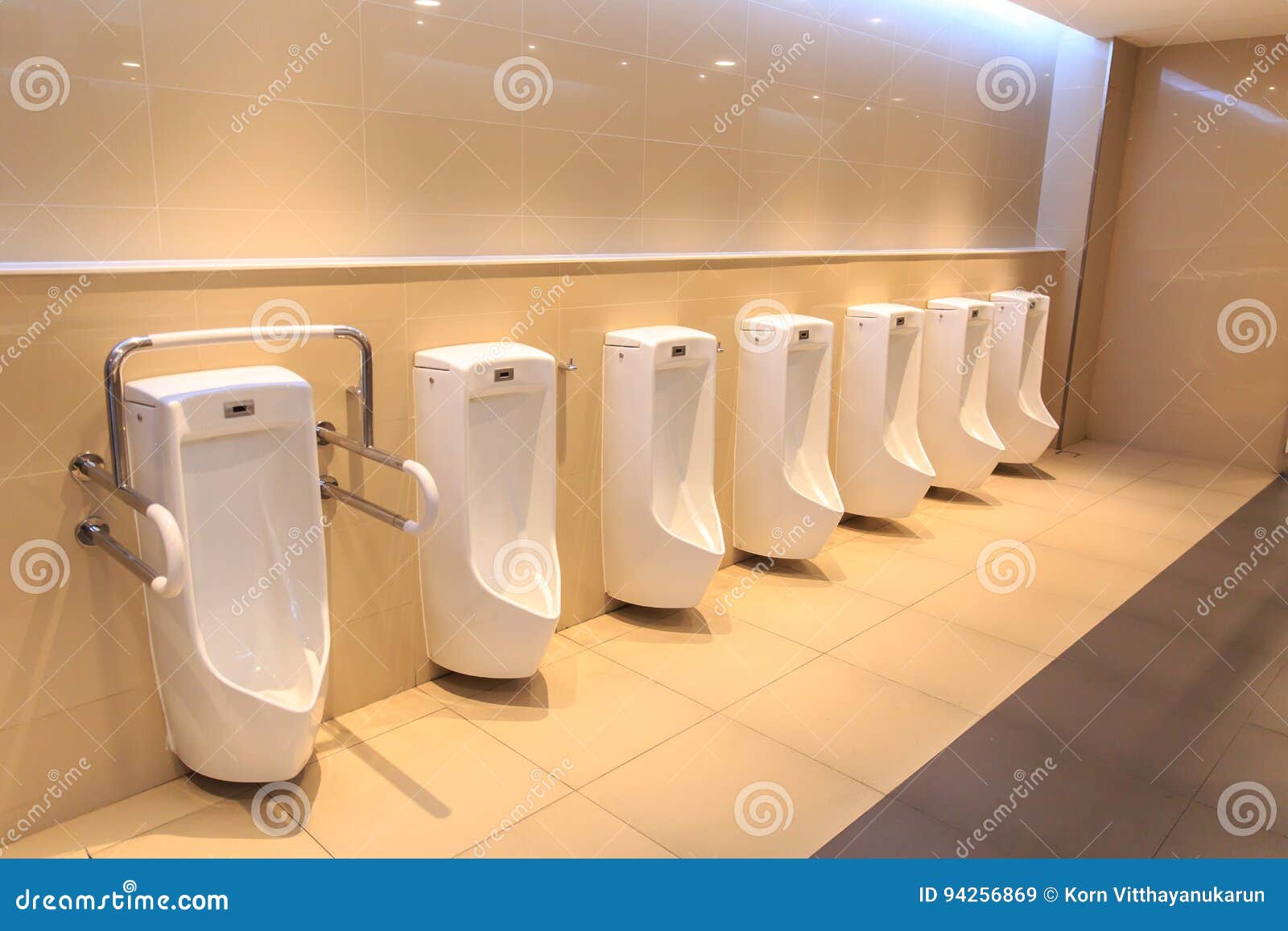 Clean Men Toilet Urine Sink Row Stock Image Image Of Clean