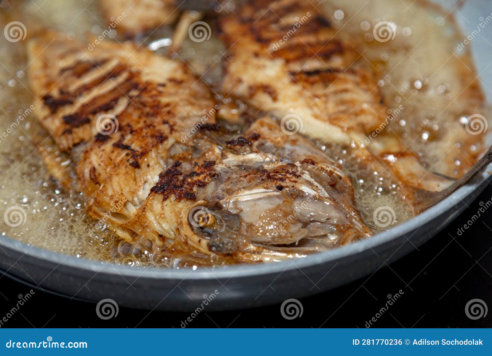 clean and seasoned peroÃ¡ fish (balistes capriscus) .