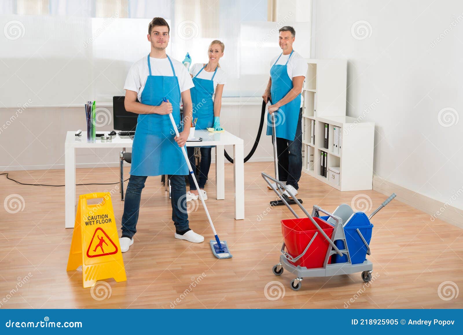 Janitorial Services Maintenance Man Cleaning Office Floor Stock Photo -  Download Image Now - iStock
