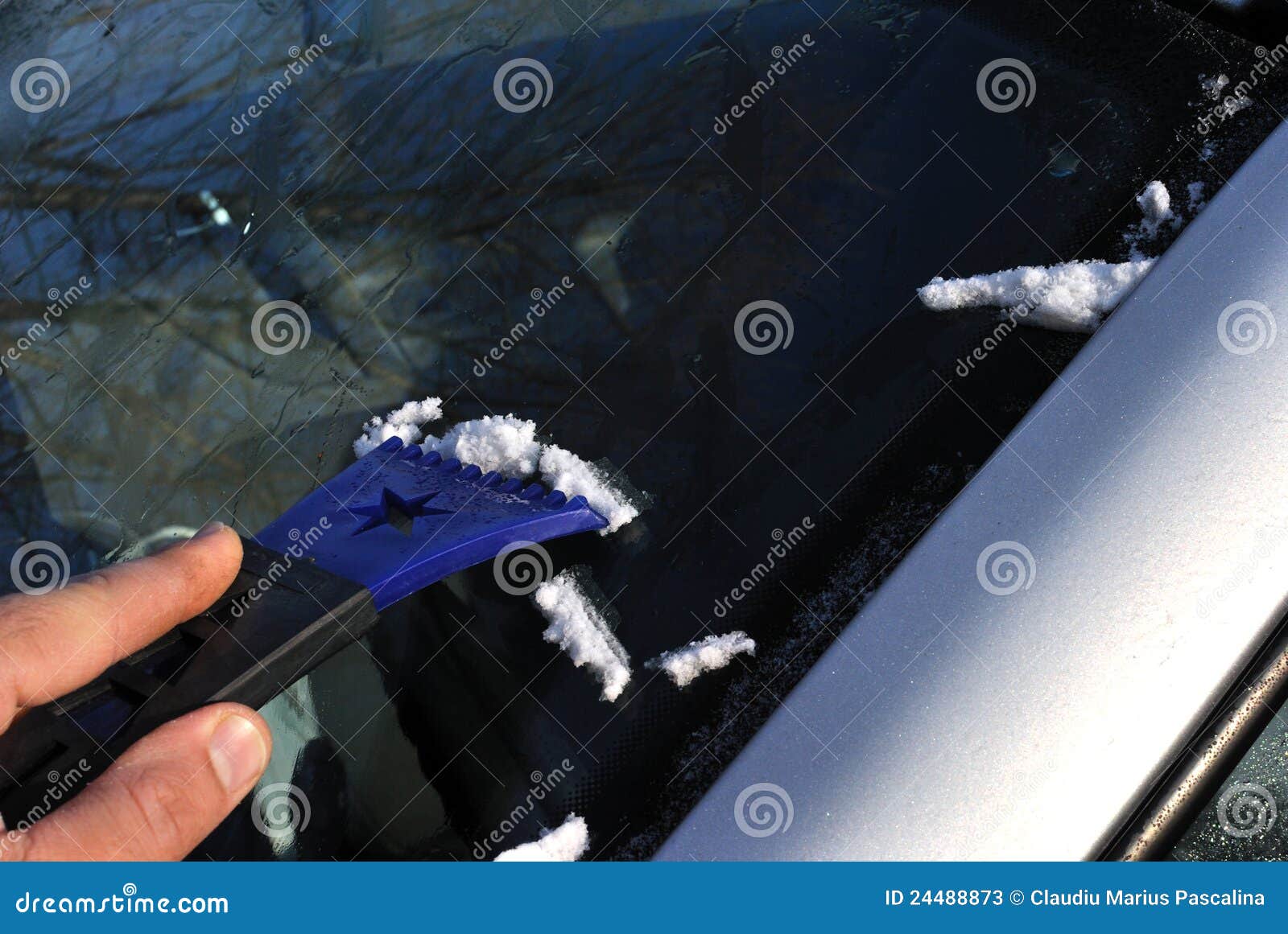 Cleaning car windows stock image. Image of lifestyle 24488873