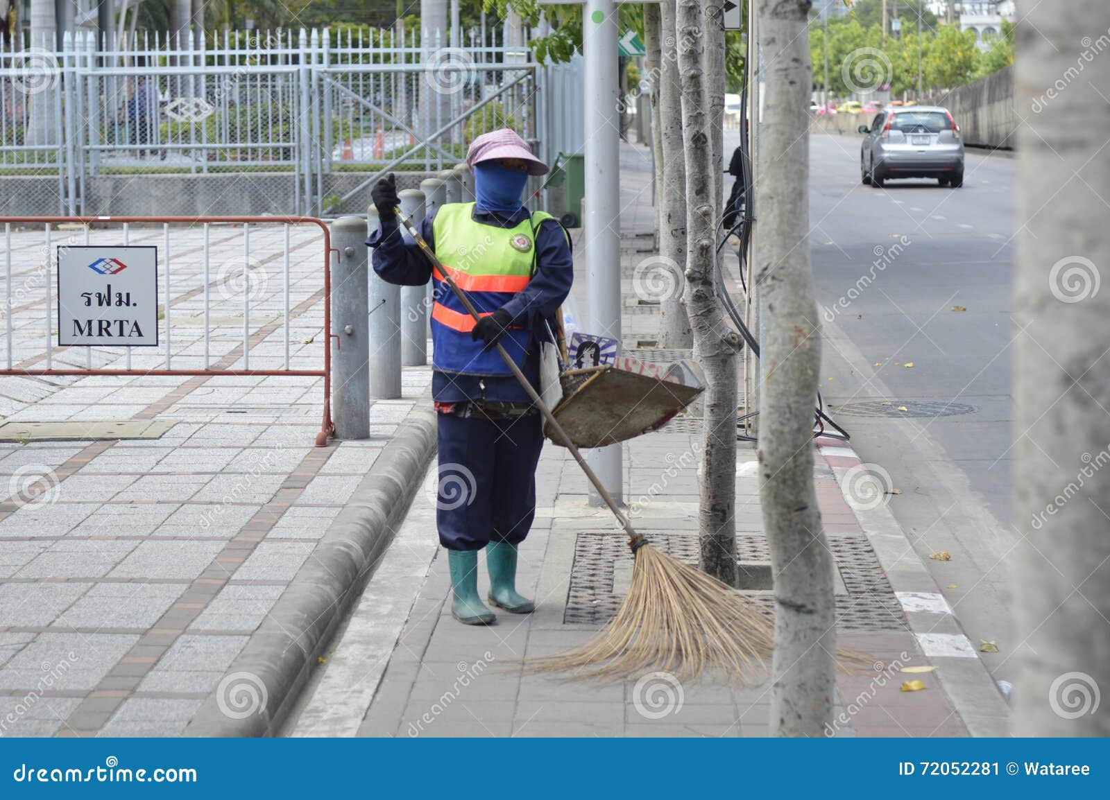 Cleaning Streets in Bangkok Editorial Photo Image of road, asia 72052281