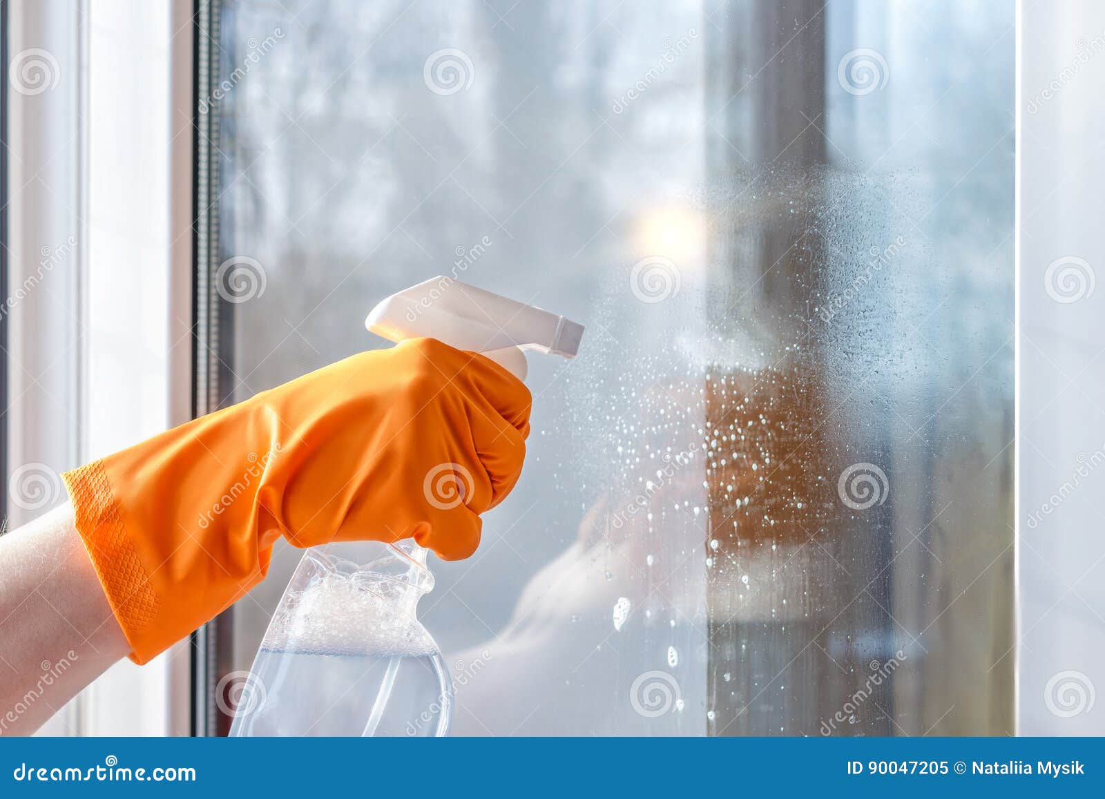 Cleaning Windows Using Cleaning Products. Stock Image Image of shine
