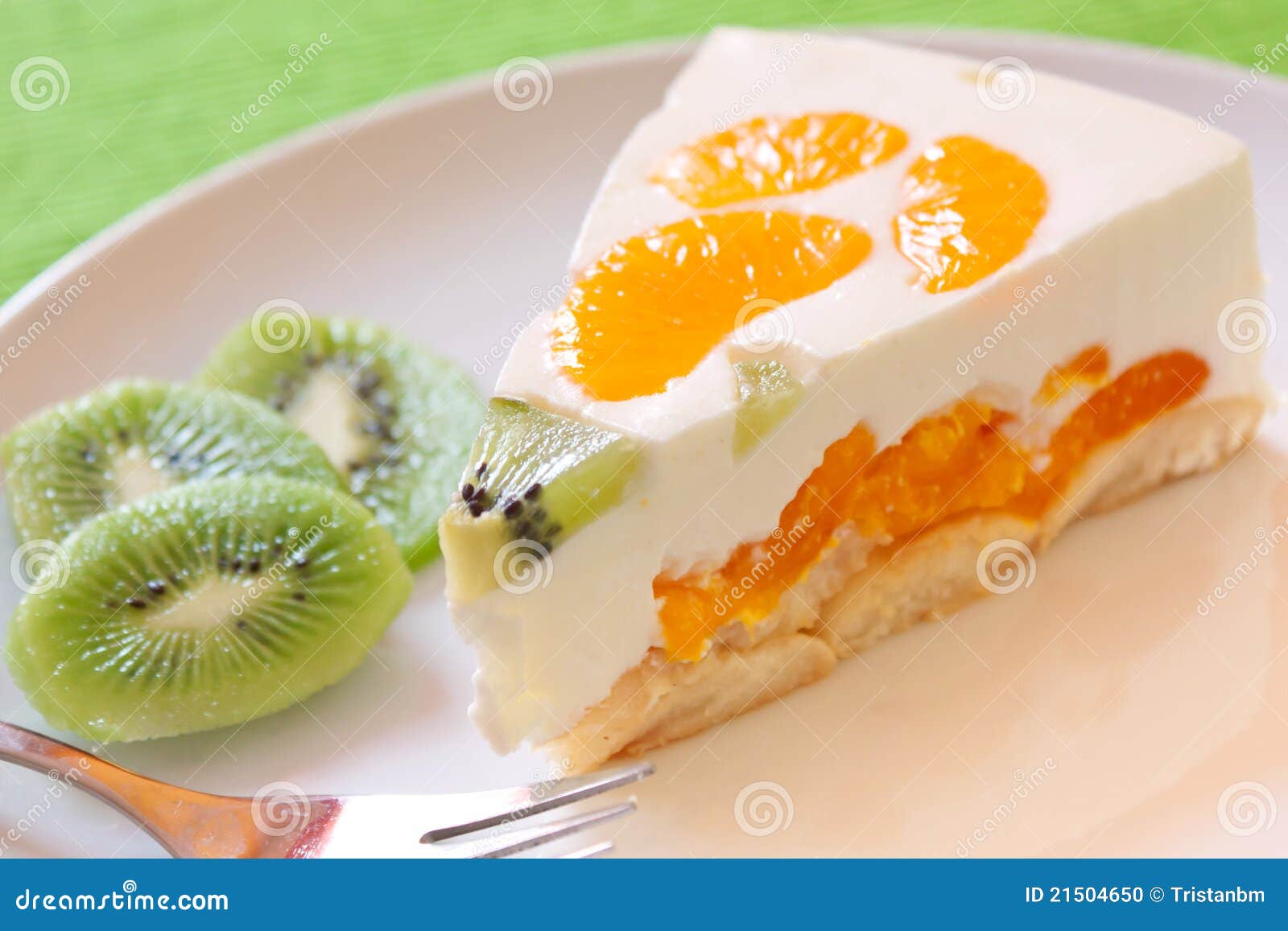 Clementine and kiwi Cake stock photo. Image of cuisine 21504650