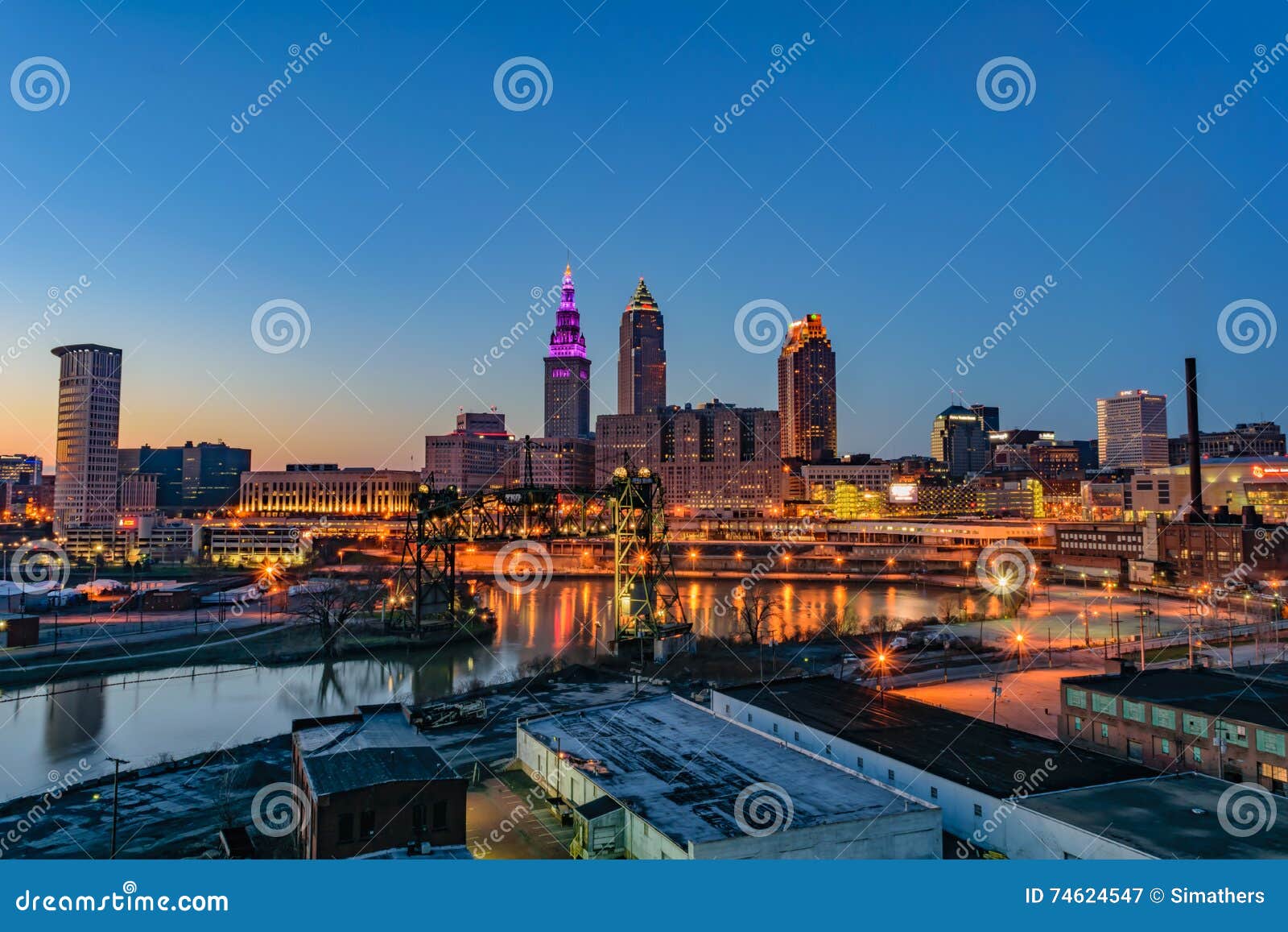 Cleveland Skyline Al Tramonto Fotografia Editoriale Immagine di