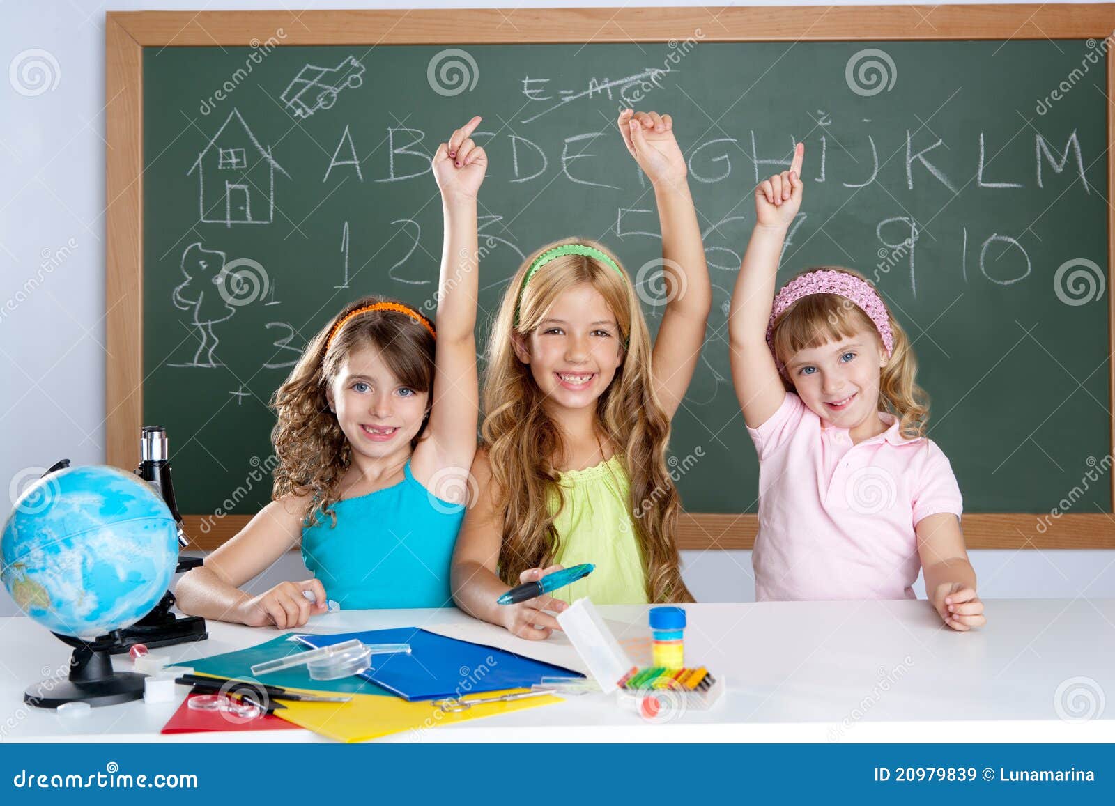 Clever Kids Student Group At School Classroom Royalty Free Stock Images - Image: 20979839