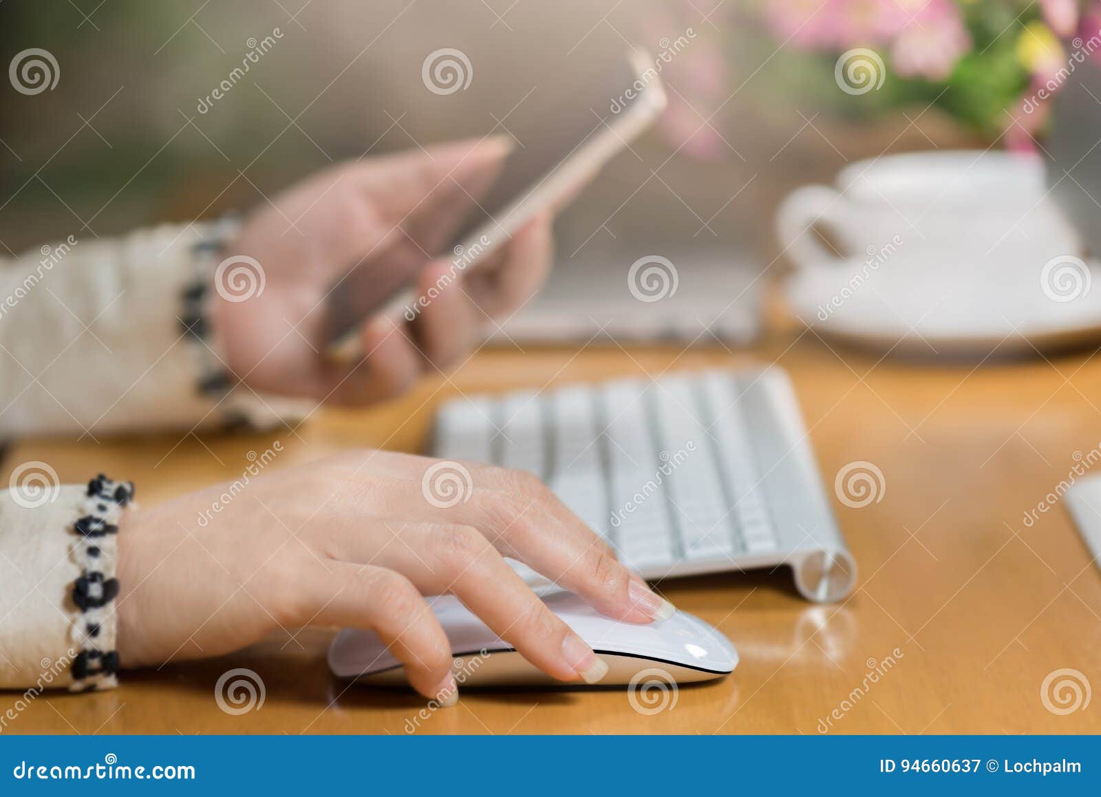 click and connect ,bokeh and blurred background.