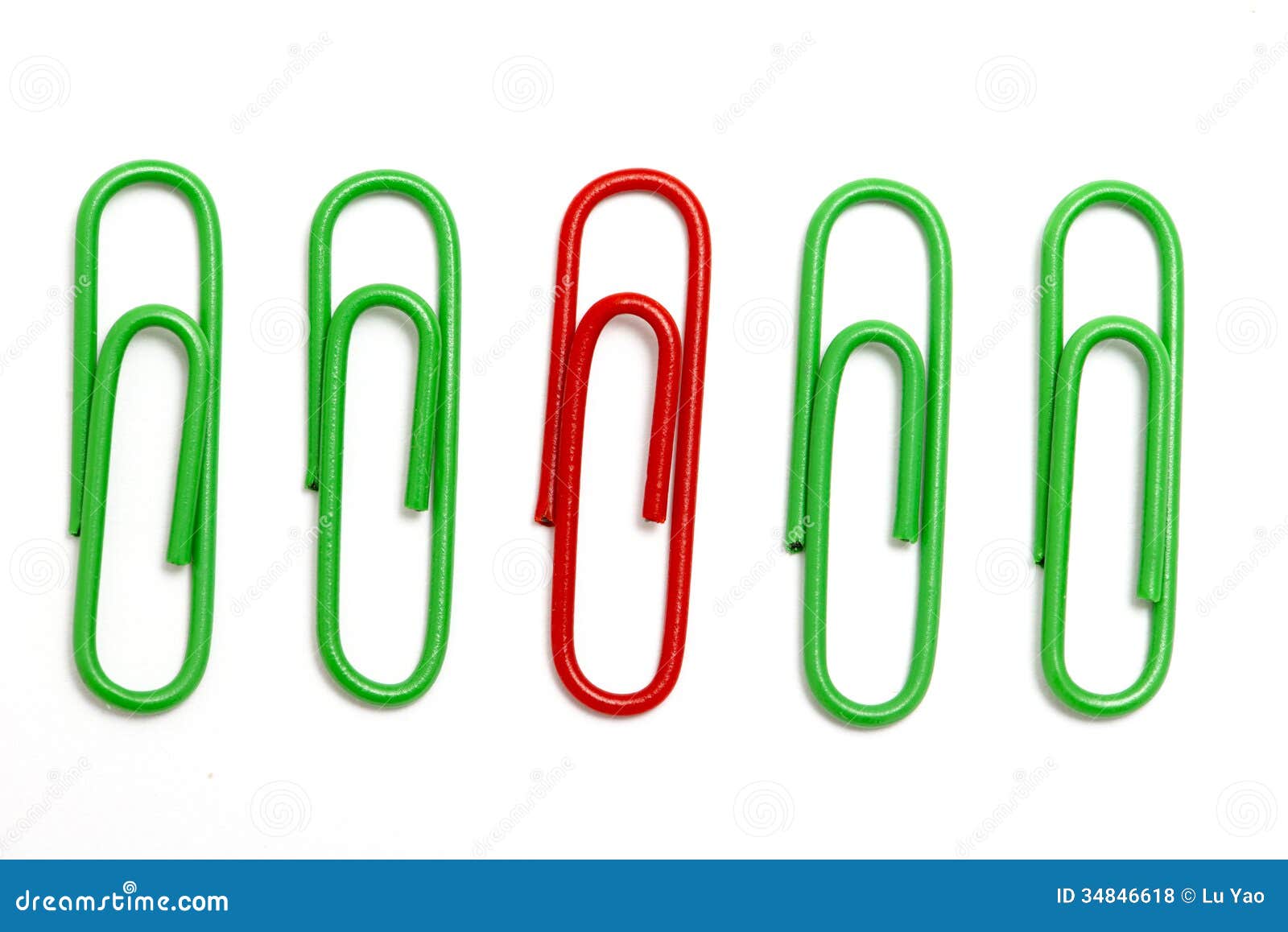 Clipe de papel colorido foto de stock. Imagem de equipamento 34846618