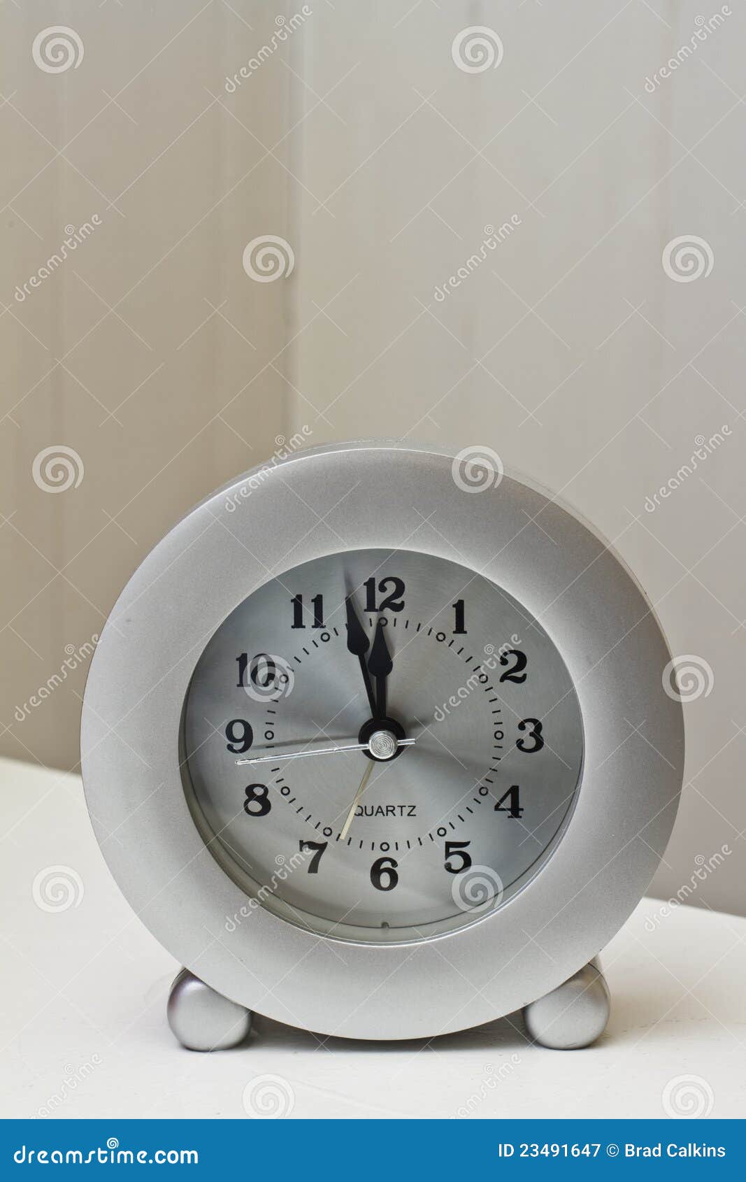 clock at noon