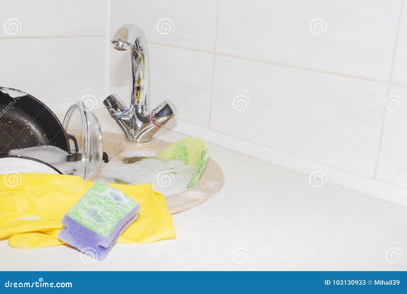 clog in kitchen sink, obstruction of water