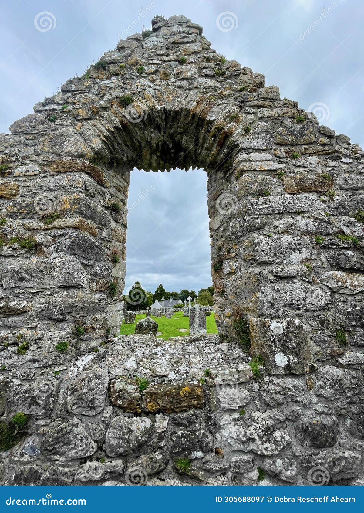 clonmacnoise monastery, county offaly, ireland