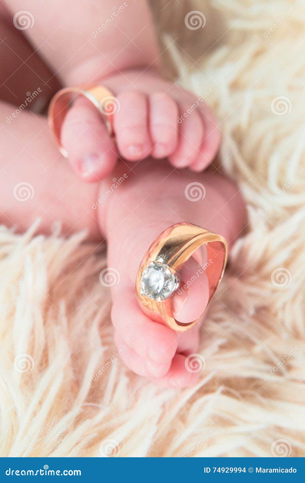 Wedding Rings Around Newborn Toes Stock Photo - Download Image Now - Baby -  Human Age, Diamond - Gemstone, Jewelry - iStock