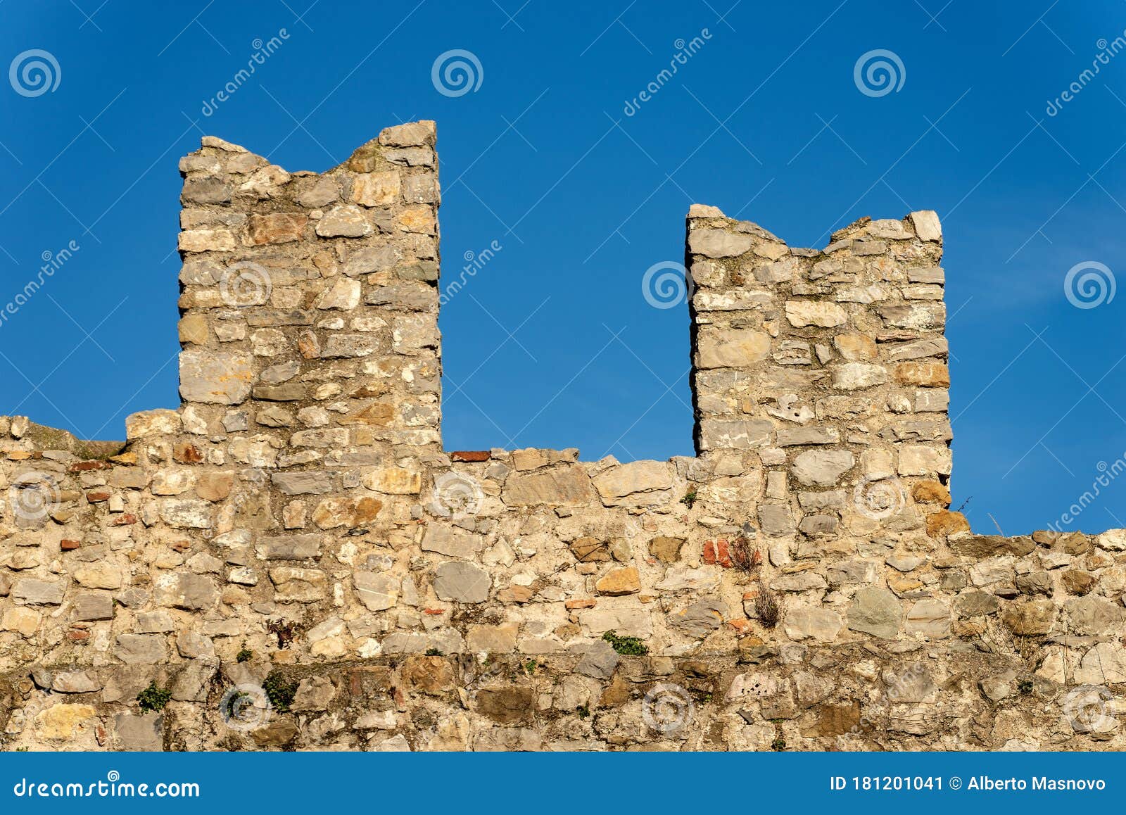 [Image: close-up-battlements-san-giorgio-castle-...pg?ct=jpeg]