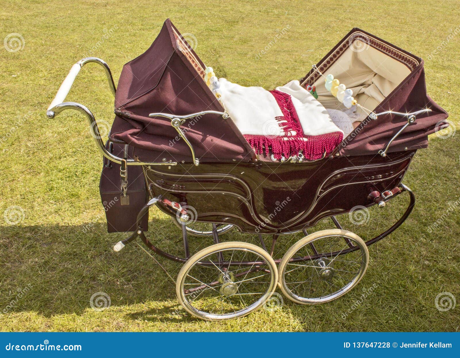 burgundy pram