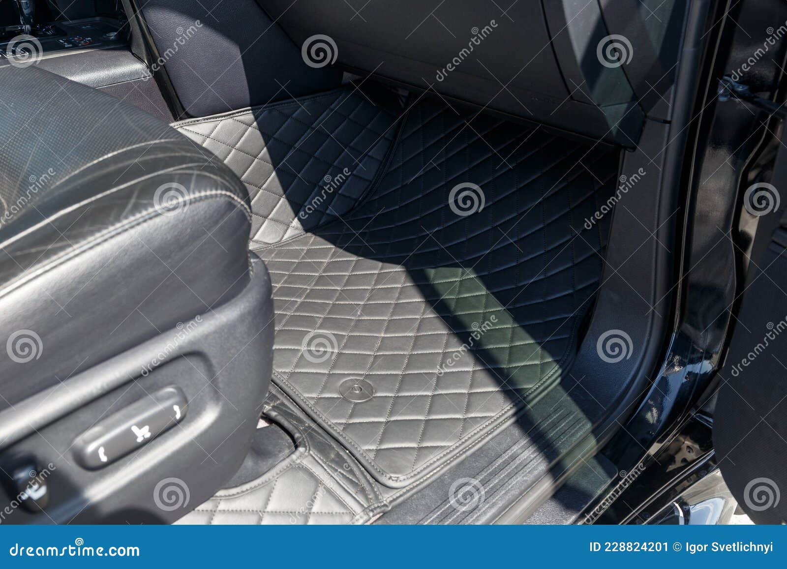 Diamond Stitched Car Floor Mat