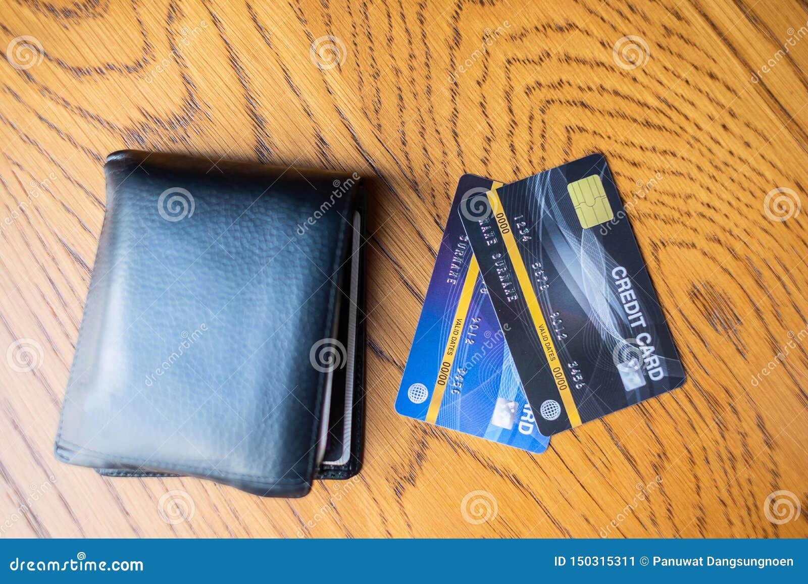 Smaak schoner Renaissance Close Up Credit Card and Wallet for Shopping. Business,  Lifestyle,technology,ecommerce and Online Payment Concept Stock Image -  Image of ecommerce, electronic: 150315311