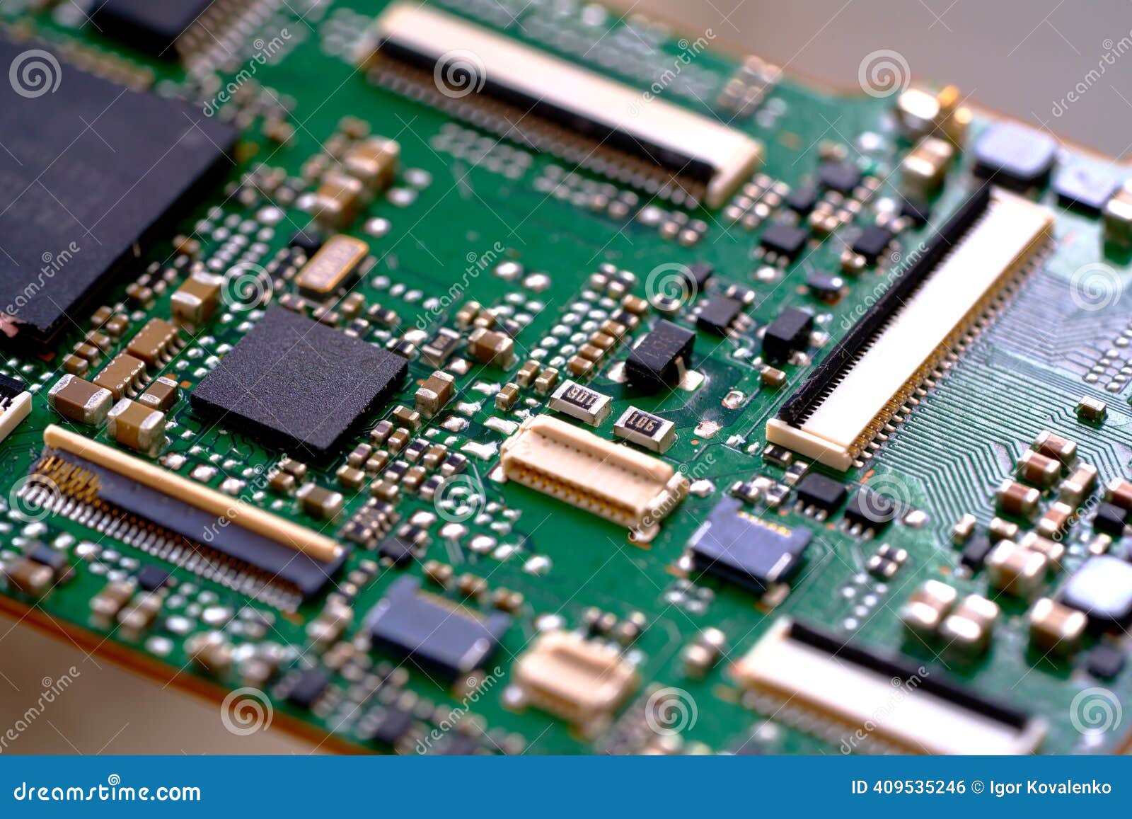 Close Up of Electronic Circuit Board with Microchips and Microchips Stock  Photo - Image of electronic, close: 409535246, image size:1600x1157