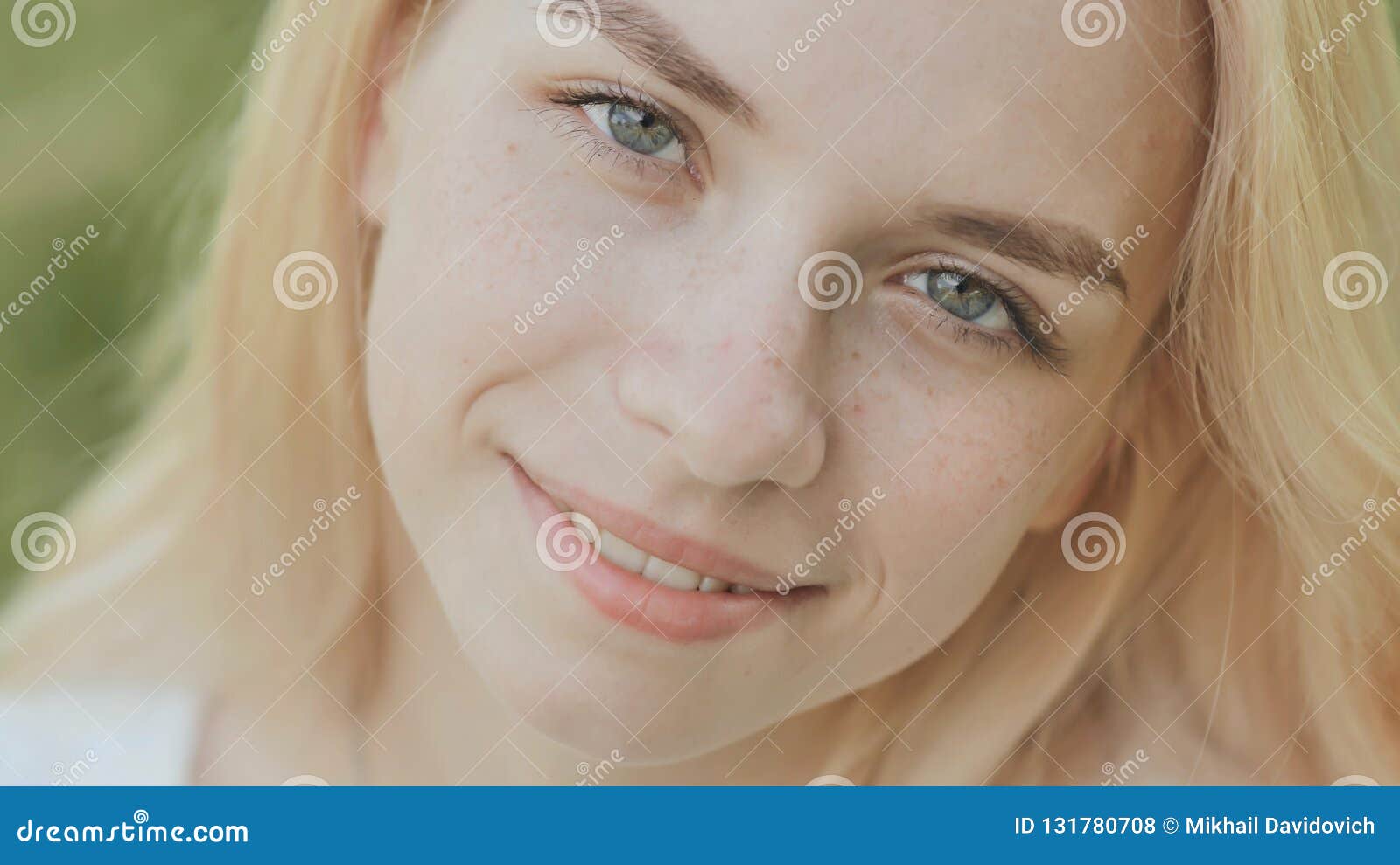 1600px x 989px - Close-up Face of a Smiling 19 Year Old Blonde Girl. Stock Photo - Image of  nature, adult: 131780708