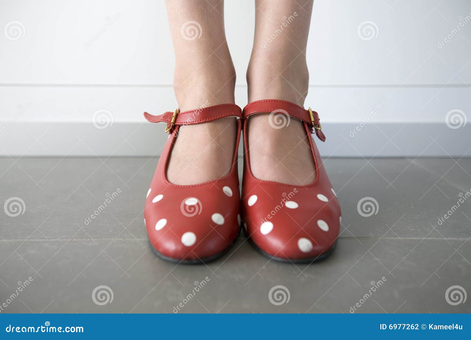 red flamenco shoes